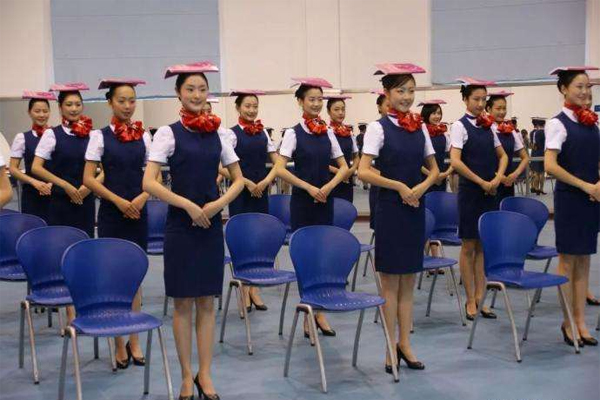 貴州航空工業(yè)技師學(xué)院單招要求 空中乘務(wù)報考要求