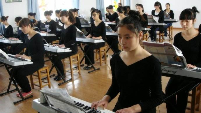 成都現代職業技術學校