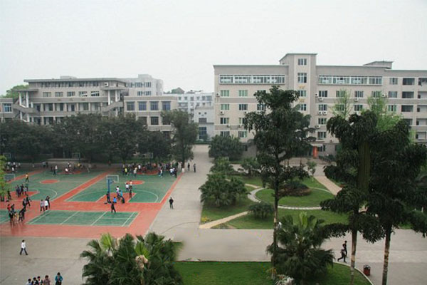瀘州職業(yè)技術(shù)學校