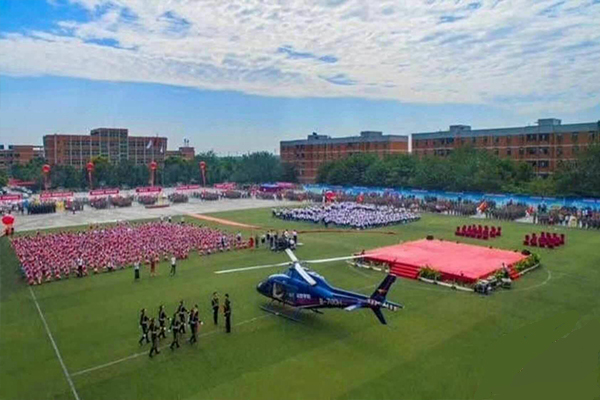 學校開學典禮