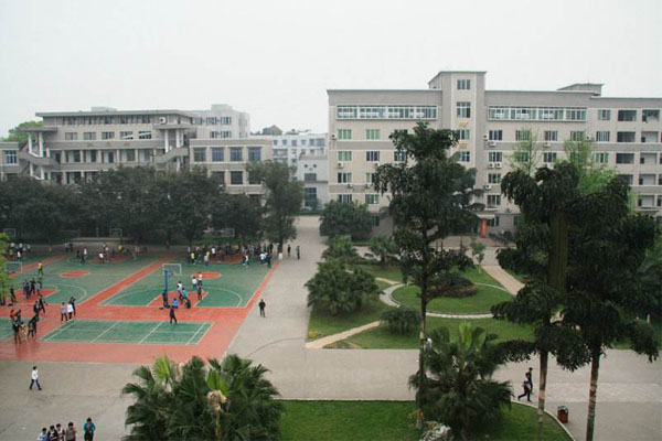 中學(xué)招生