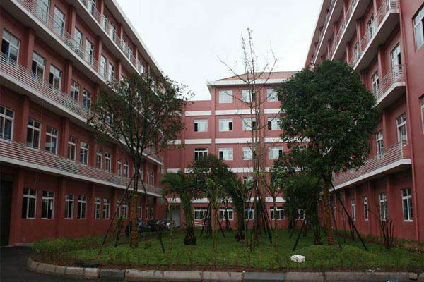 學校招生