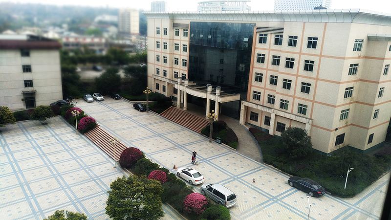 成都成醫一附院護士學校環境