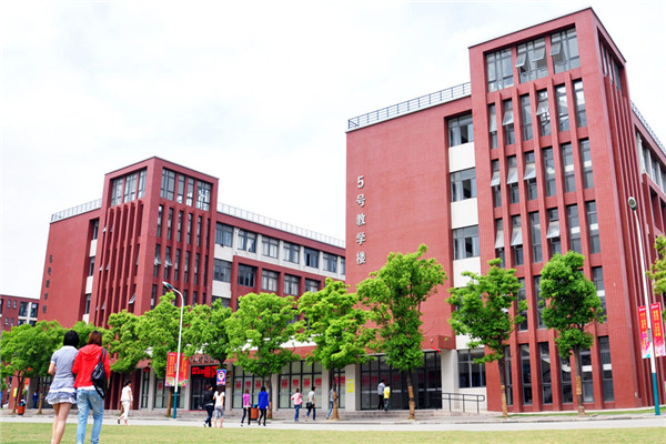 哪里的職業技術學校比較靠譜呢