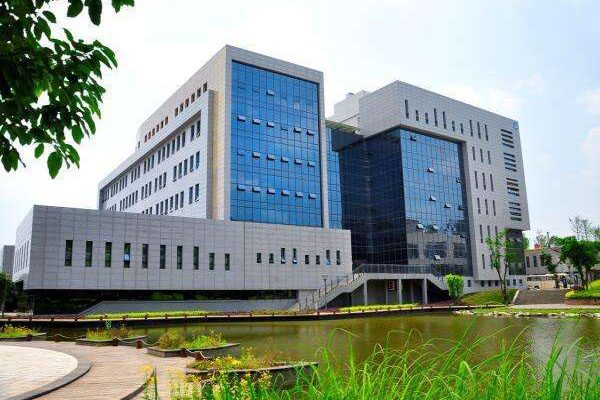 重慶工業(yè)職業(yè)技術學院校園環(huán)境