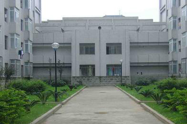雅安職業學校