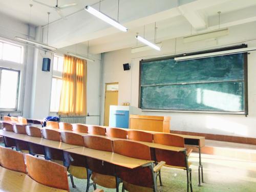 麗江師范高等專科學校