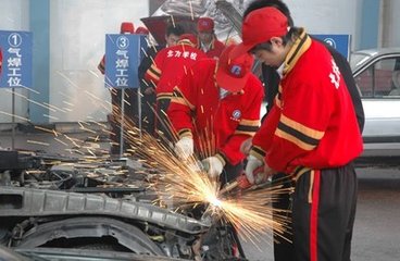 巴中職業學院招生汽修專業學生嗎