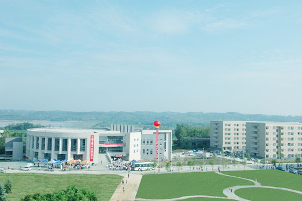 職業(yè)學(xué)校